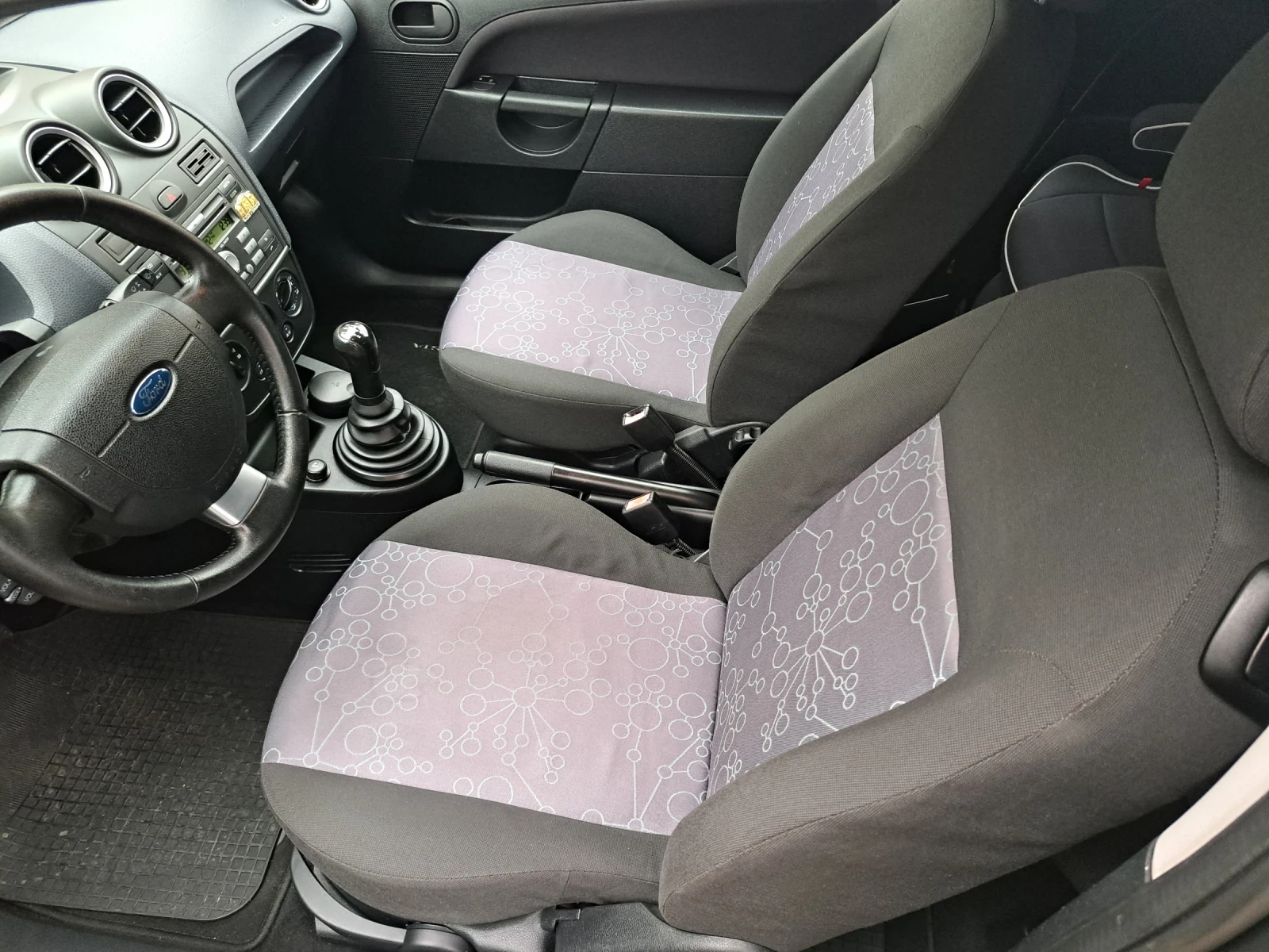 Ford Fiesta 1.4 tdci 68 к.с, снимка 9 - Автомобили и джипове - 55954893