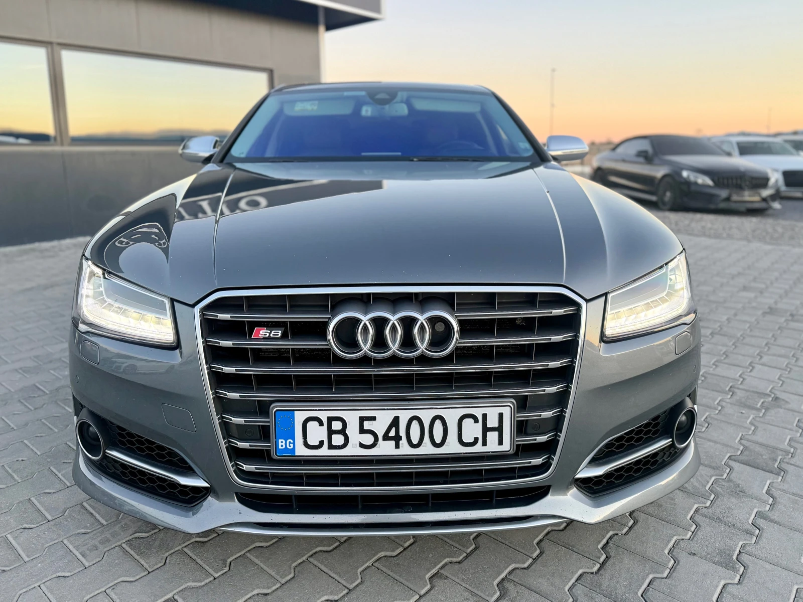 Audi S8 4.0 tfsi 1000 ks Собствен лизинг !!!, снимка 2 - Автомобили и джипове - 56375671