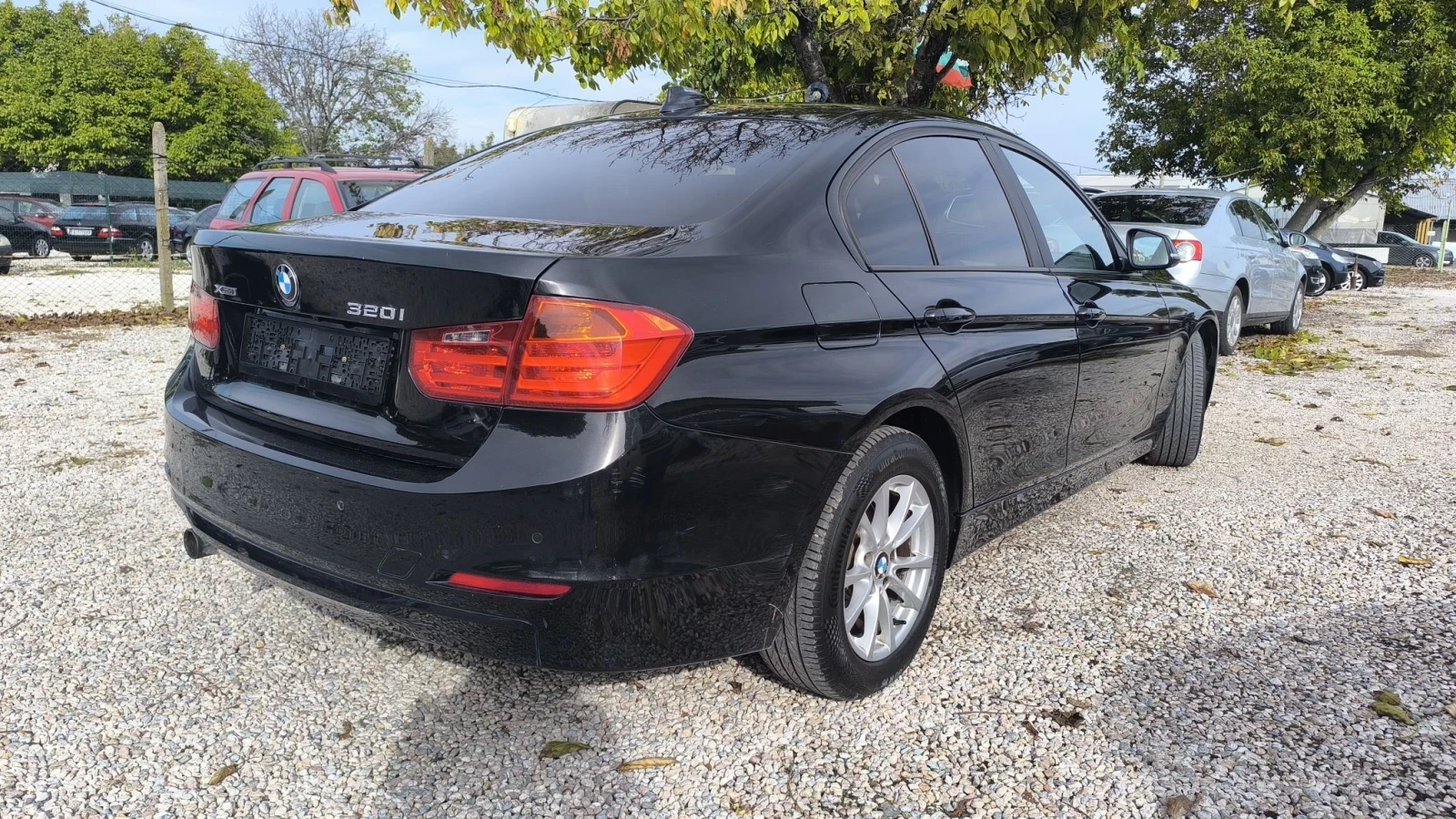 BMW 320 Benzin Xdrive , снимка 4 - Автомобили и джипове - 56520783