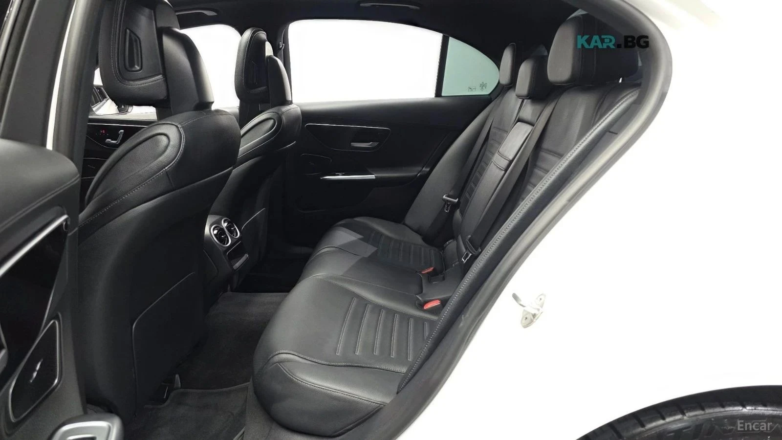 Mercedes-Benz C 300, снимка 16 - Автомобили и джипове - 56690005