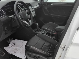 VW Tiguan Highline R Line  CARFAX - 46399 лв. / 23723.43 € - 11595133 5