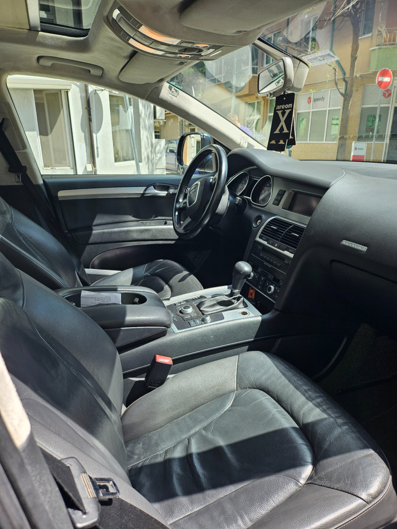 Audi Q7 Безупречна!!! Сервизни документи!, снимка 9 - Автомобили и джипове - 46456031