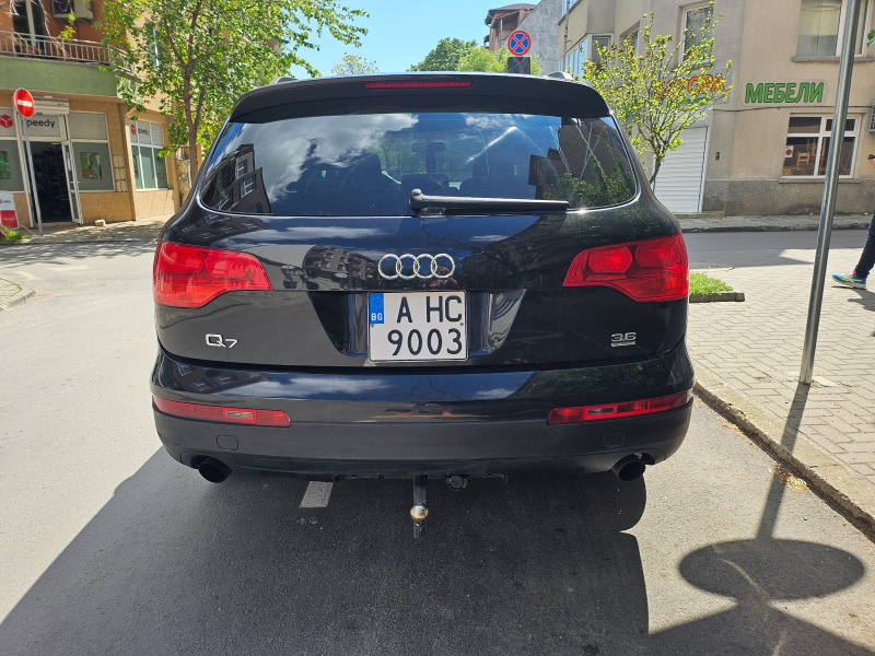 Audi Q7 Безупречна!!! Сервизни документи!, снимка 4 - Автомобили и джипове - 46456031