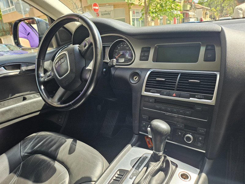 Audi Q7 Безупречна!!! Сервизни документи!, снимка 11 - Автомобили и джипове - 46456031