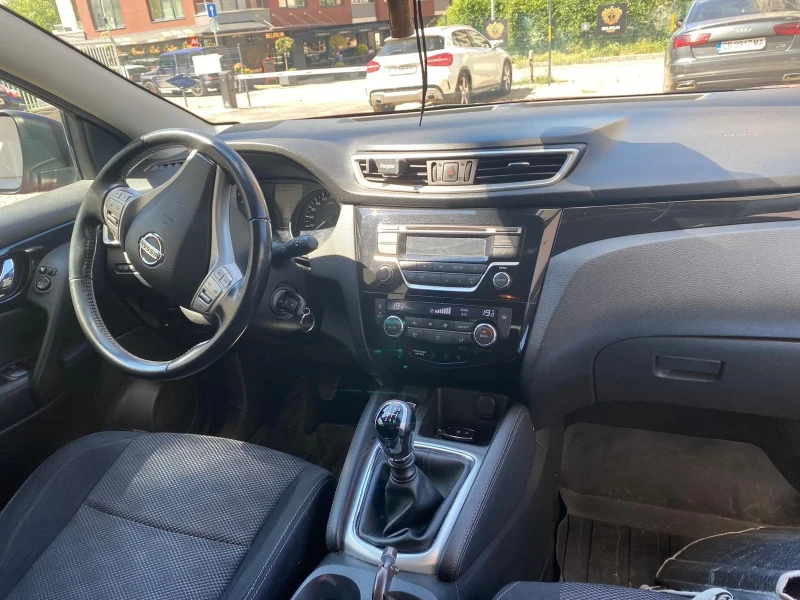 Nissan Qashqai, снимка 2 - Автомобили и джипове - 48854805