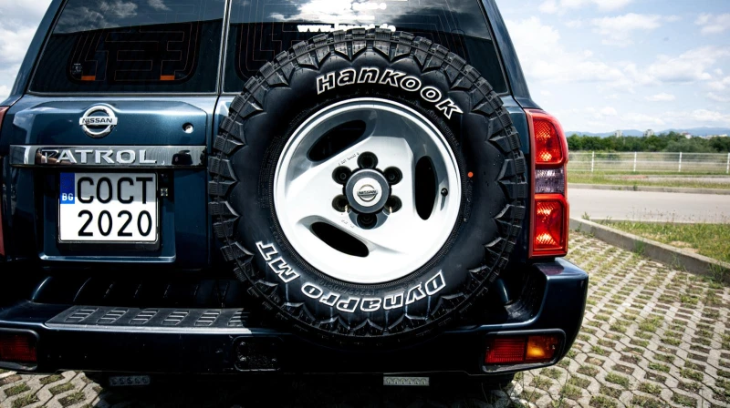 Nissan Patrol, снимка 6 - Автомобили и джипове - 52534370