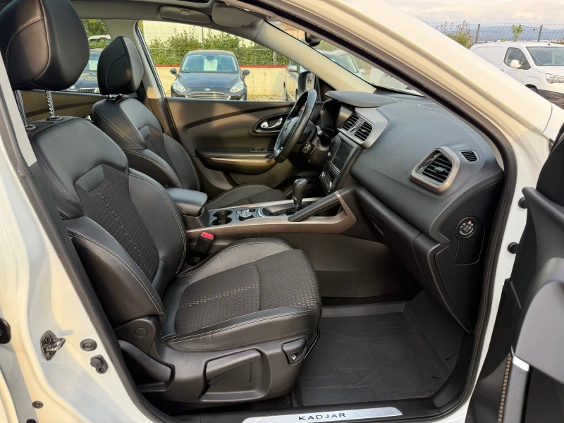 Renault Kadjar 1.5d/XMOD/AUTOMATIC/PANORAMA/FULL/EURO6, снимка 11 - Автомобили и джипове - 52176476