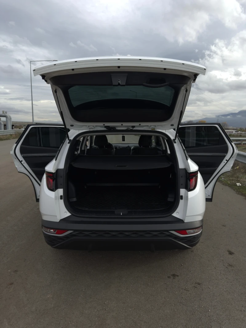 Hyundai Tucson, снимка 15 - Автомобили и джипове - 52568945