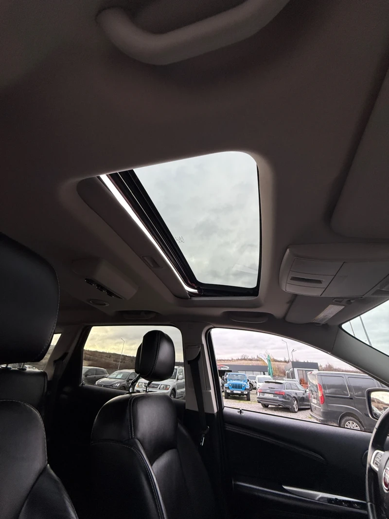 Fiat Freemont 2.0 Mjet 7м 4х4!Перфекно състояние!Реални километр, снимка 15 - Автомобили и джипове - 52672381