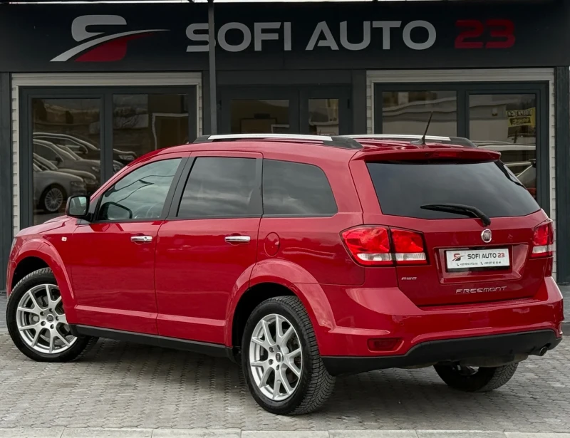 Fiat Freemont 2.0 Mjet 7м 4х4!Перфекно състояние!Реални километр, снимка 3 - Автомобили и джипове - 52672381