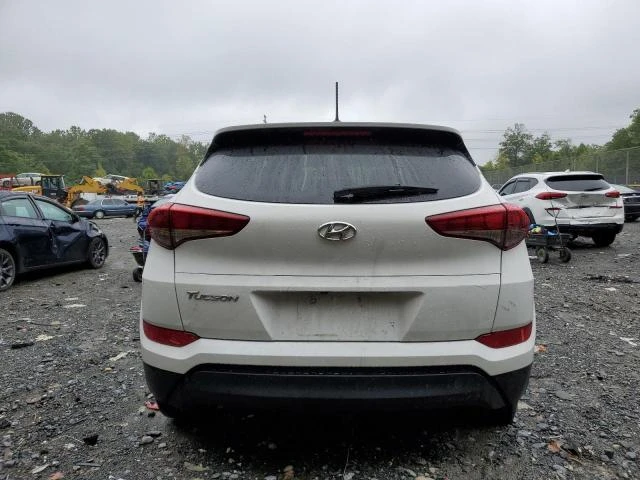 Hyundai Tucson 2.0L 4 Front-wheel Drive, снимка 3 - Автомобили и джипове - 48551684