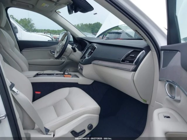 Volvo Xc90 PLUS BRIGHT THEME 7-SEATER CARFAX АВТО КРЕДИТ  - изображение 8