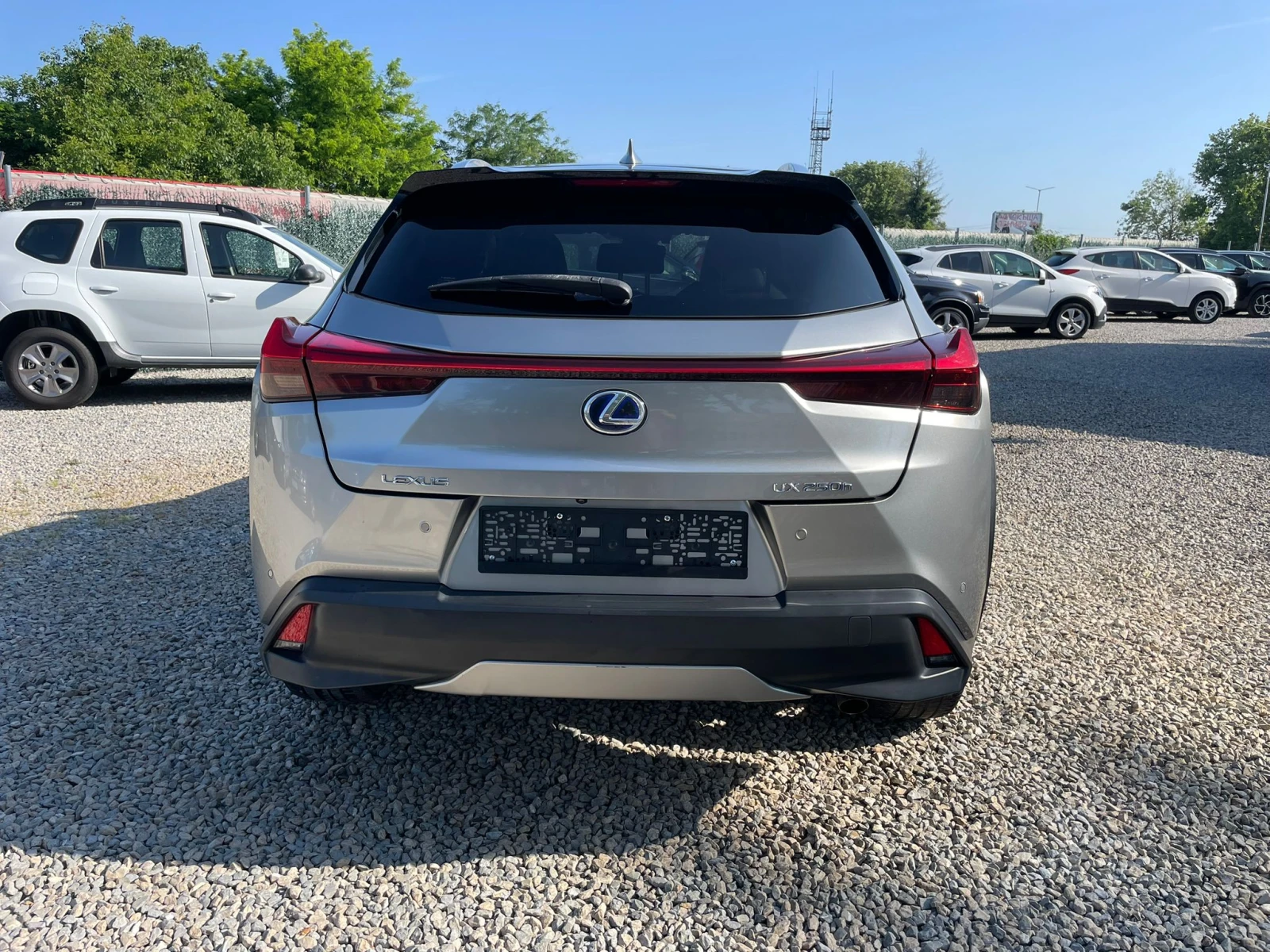 Lexus UX 250h /HYBRID PREMIUM - изображение 6