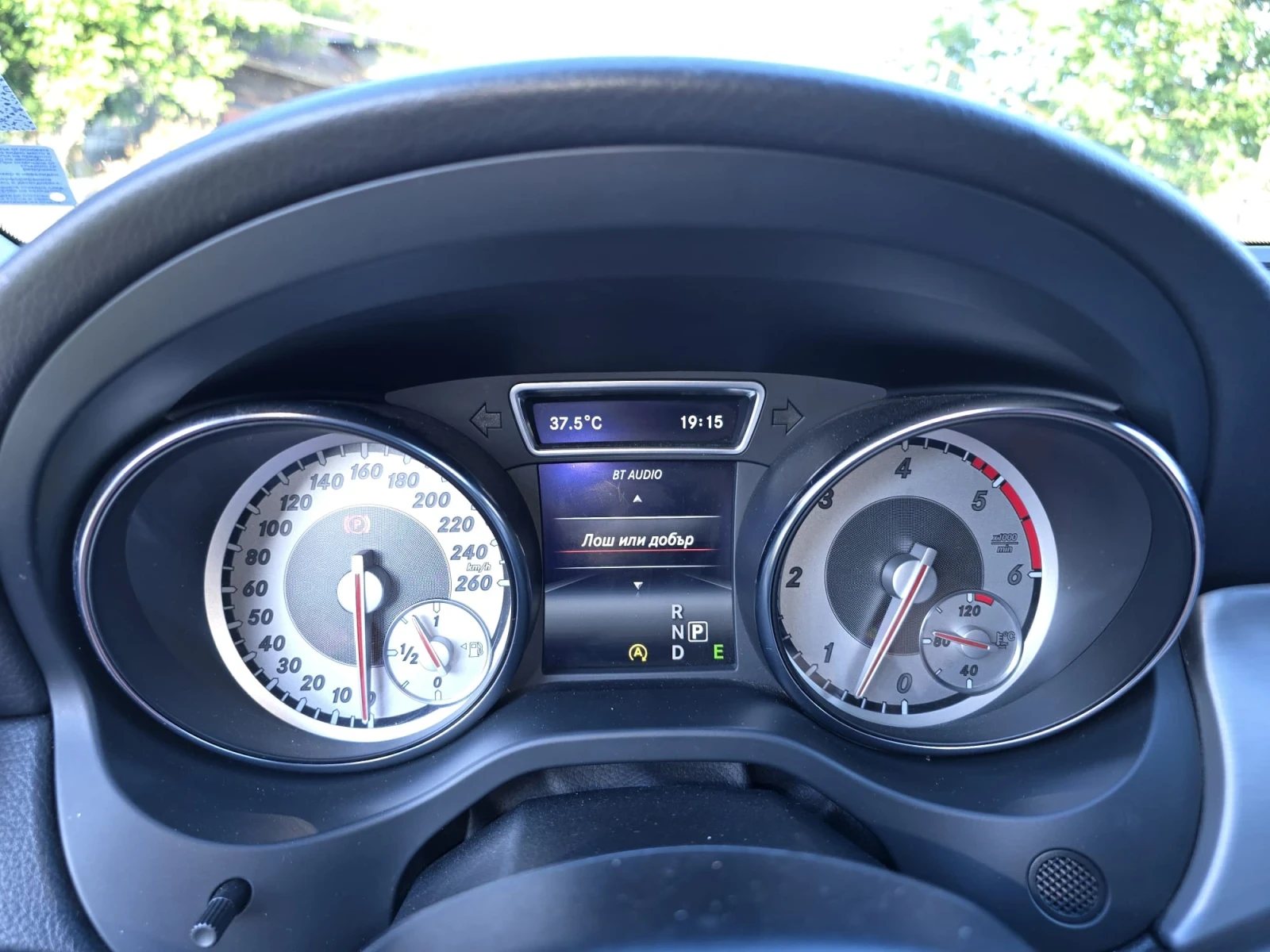 Mercedes-Benz GLA 200  - изображение 4