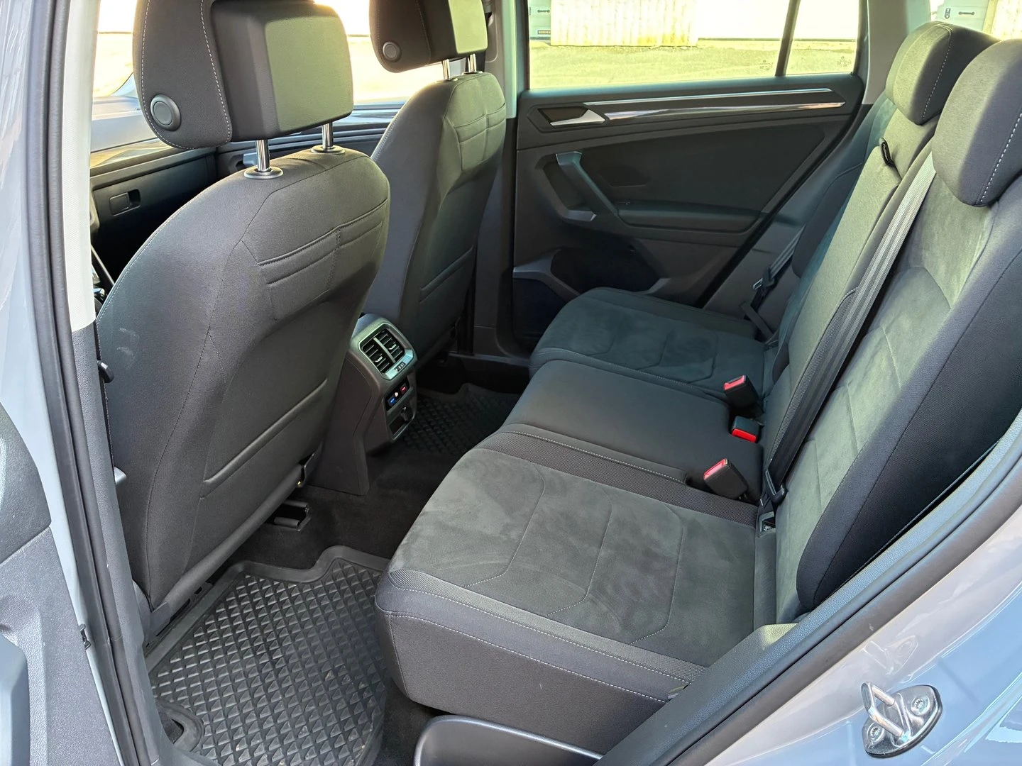 VW Tiguan Elegance 2.0 TDI SCR 4MOTION DSG | Mobile.bg � ����������� 7