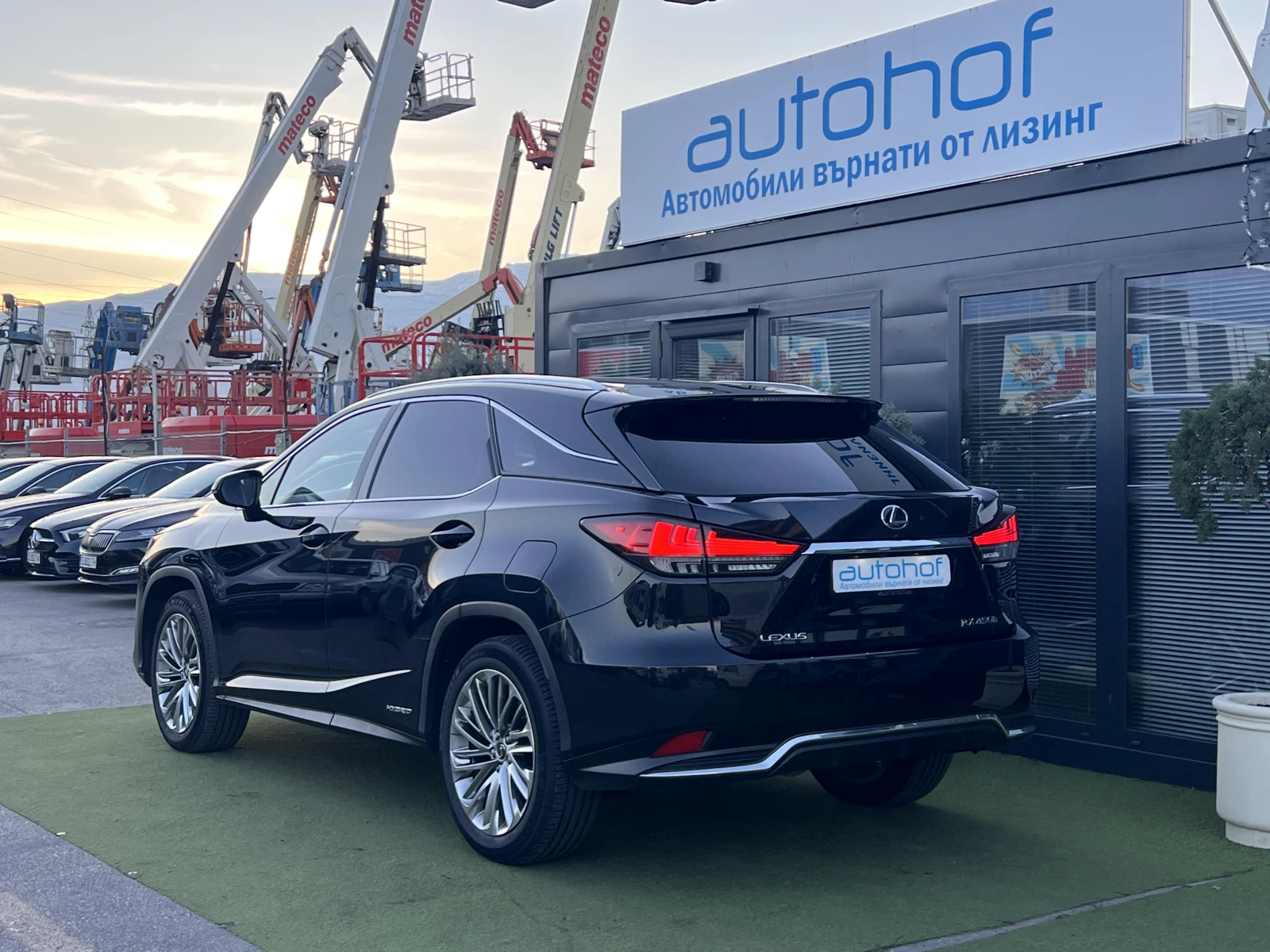 Lexus RX 450h  LUXURY/HYBRID/3.5VVT-i/313K.C./Е-CVТ - изображение 3