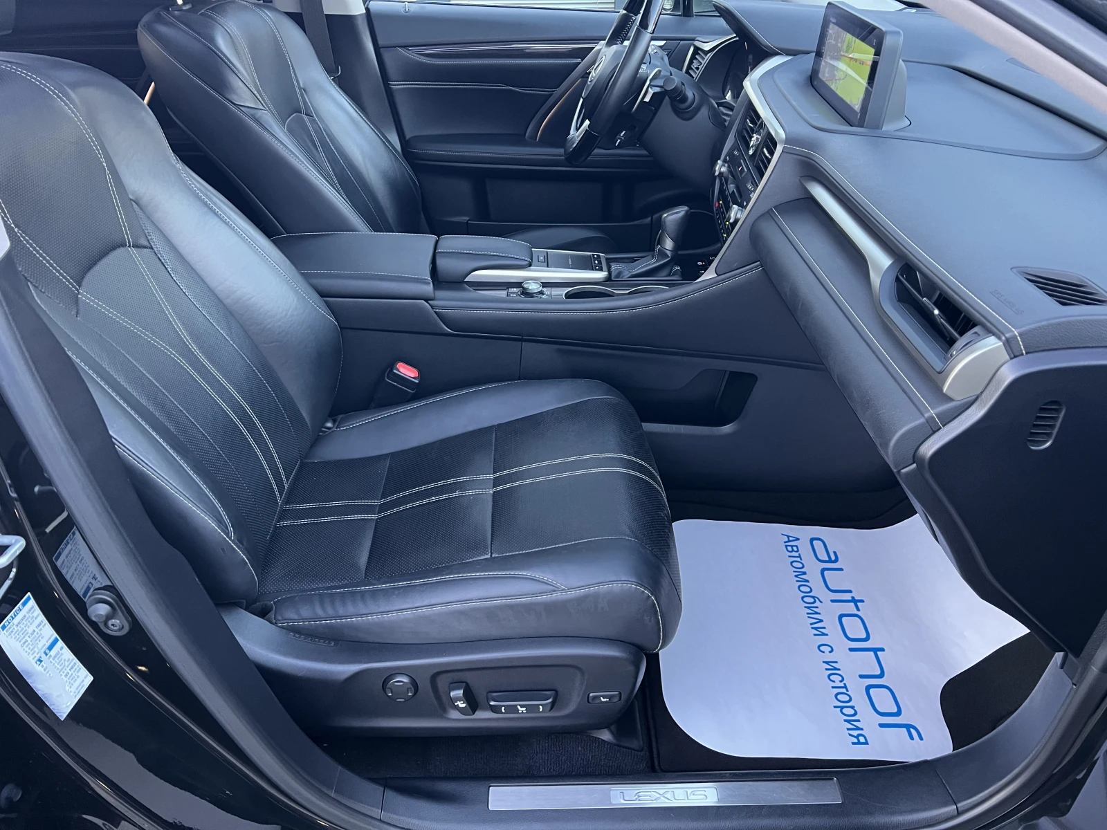 Lexus RX 450h  LUXURY/HYBRID/3.5VVT-i/313K.C./Е-CVТ - изображение 9