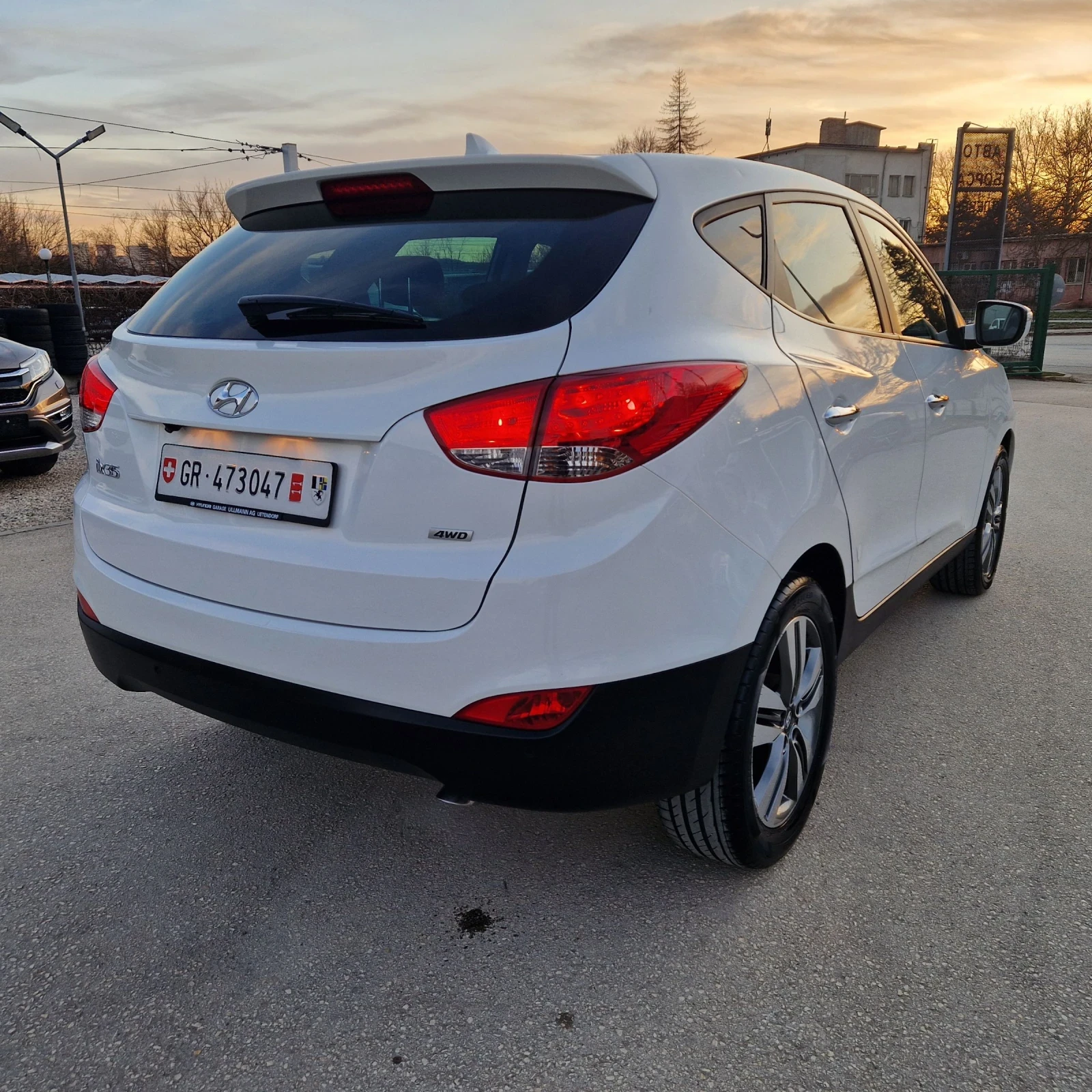Hyundai IX35 2.0 166к.4Х4/НАВИ/КАМЕРА/КОЖА/ШВЕЙЦАРИЯ  - изображение 6
