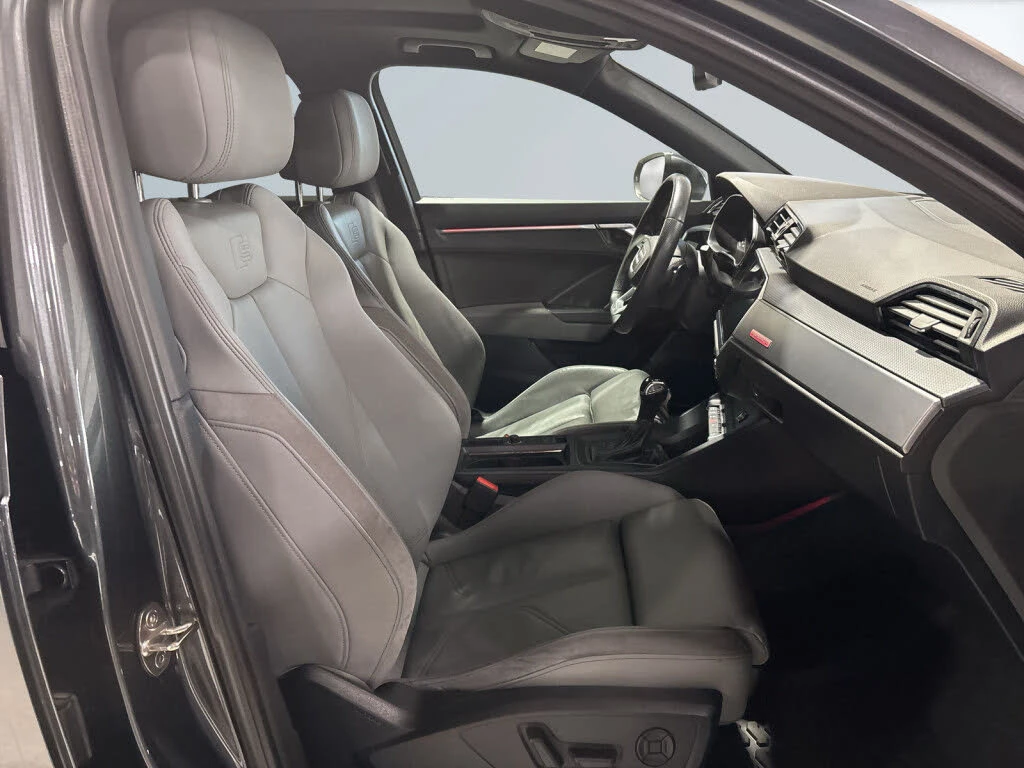 Audi Q3 * S-Line* * HeadUp* AвтоКредит* (ЦЕНА ДО БГ), снимка 12 - Автомобили и джипове - 53861570