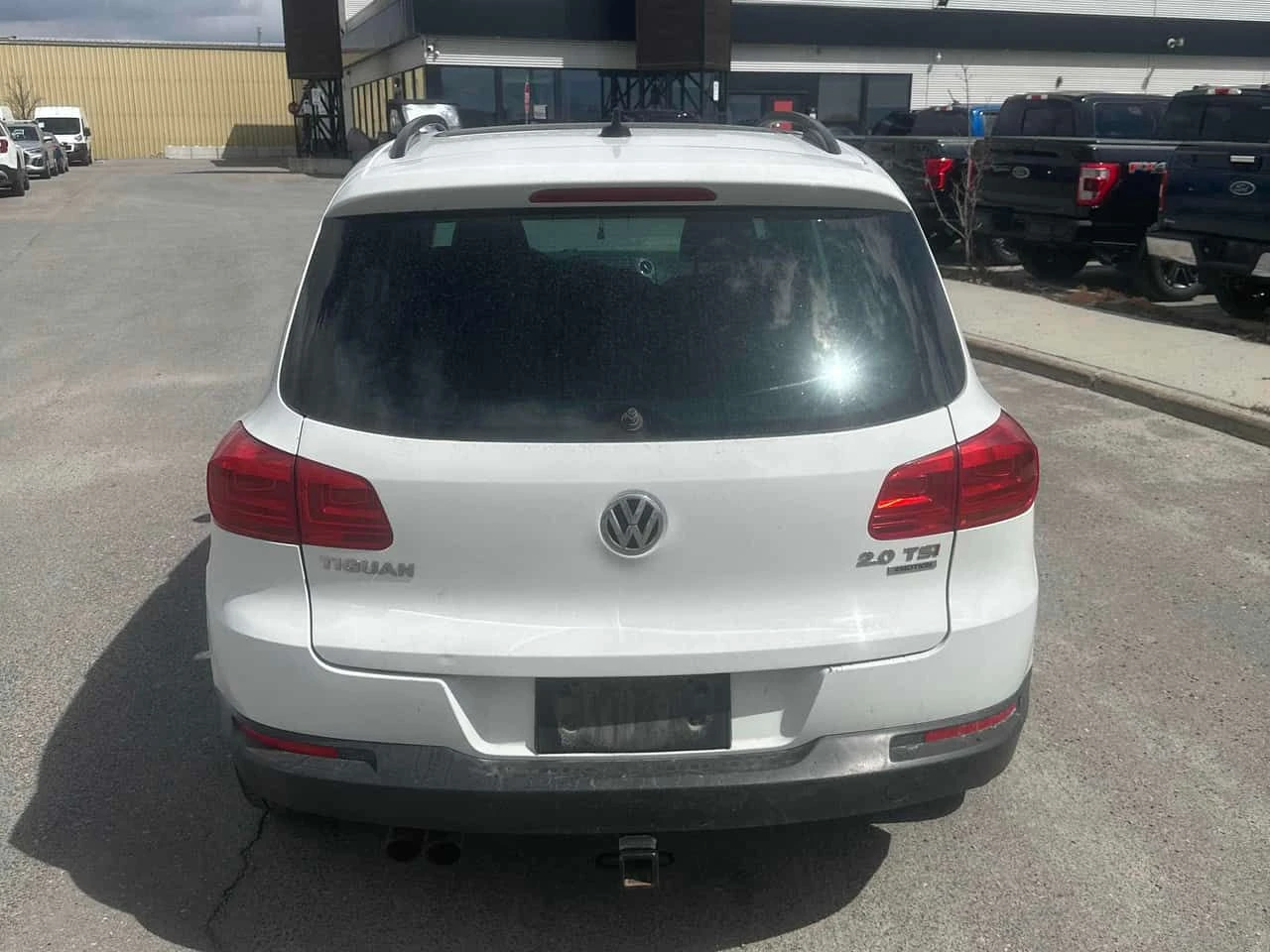 VW Tiguan * 4MOTION 4dr Auto Comfortline * PANO* ПОДГРЕВ* , снимка 4 - Автомобили и джипове - 54481400