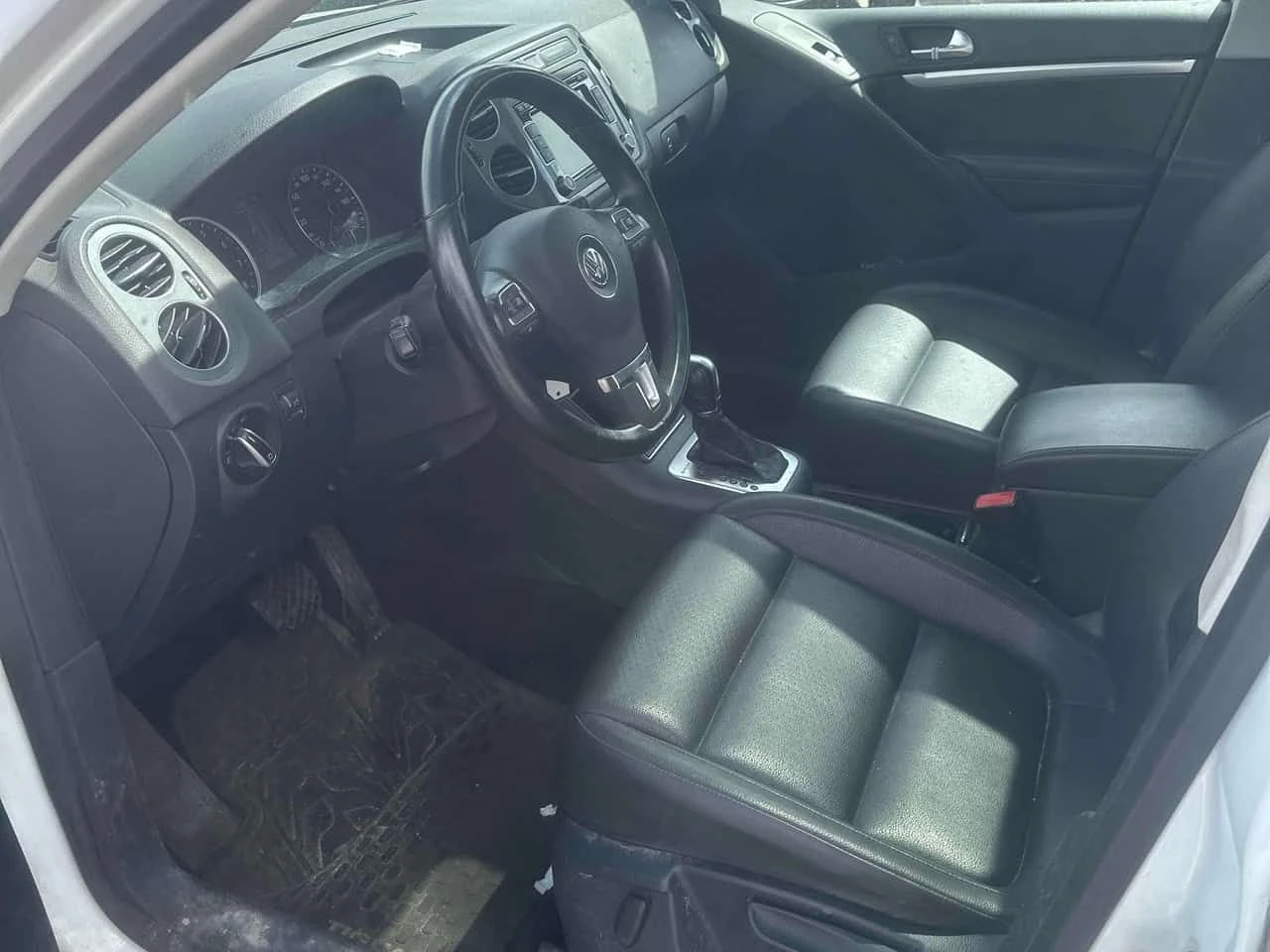 VW Tiguan * 4MOTION 4dr Auto Comfortline * PANO* ПОДГРЕВ* , снимка 5 - Автомобили и джипове - 54481400