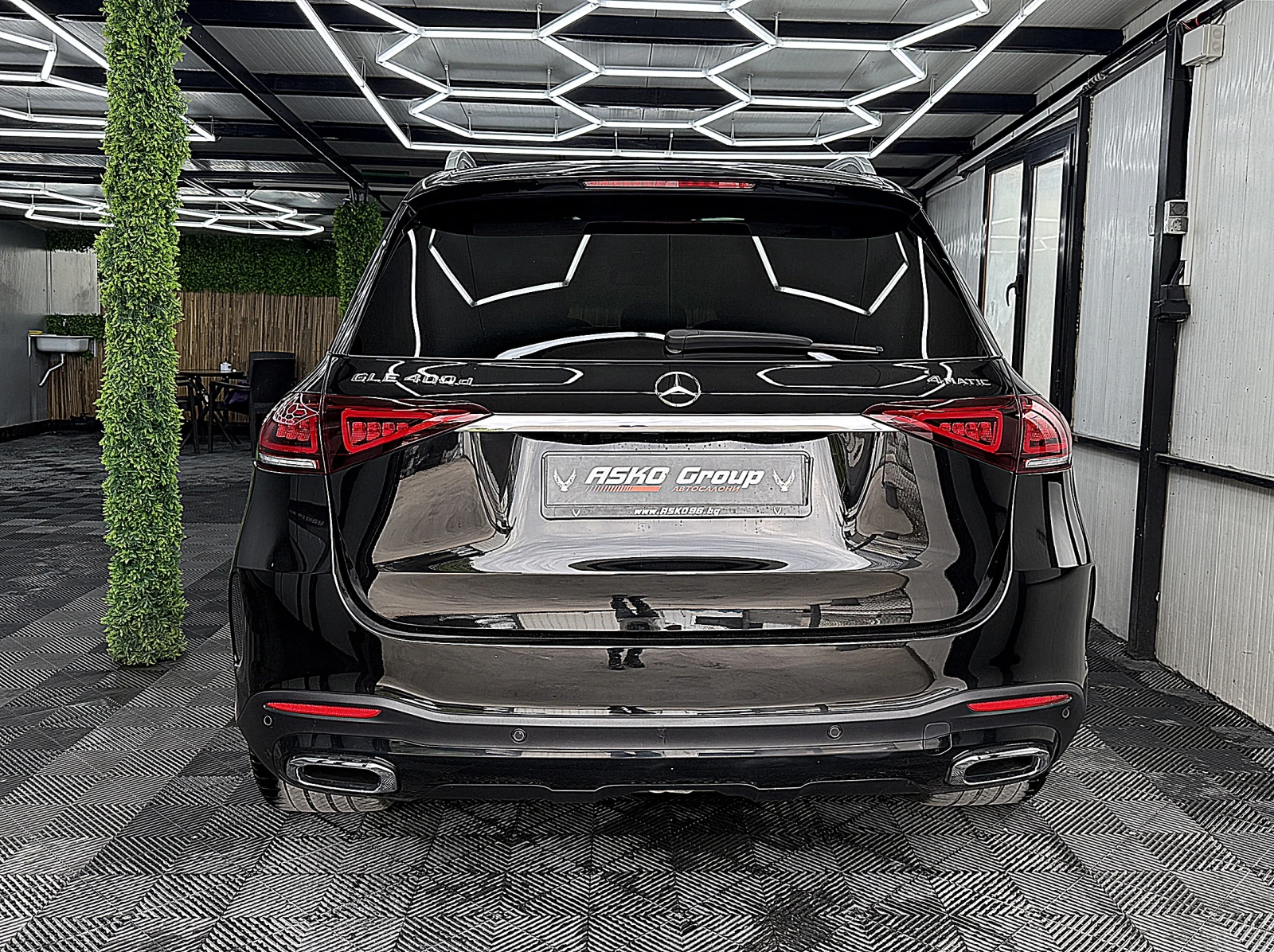Mercedes-Benz GLE 400 PANORAMA/AMG-line/KeylessGo/360-k/Germany/ЛИЗИНГ, снимка 5 - Автомобили и джипове - 54608783