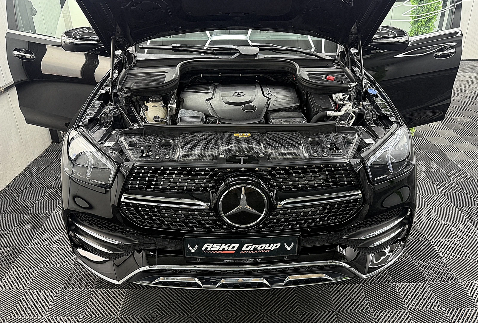 Mercedes-Benz GLE 400 PANORAMA/AMG-line/KeylessGo/360-k/Germany/ЛИЗИНГ, снимка 17 - Автомобили и джипове - 54608783