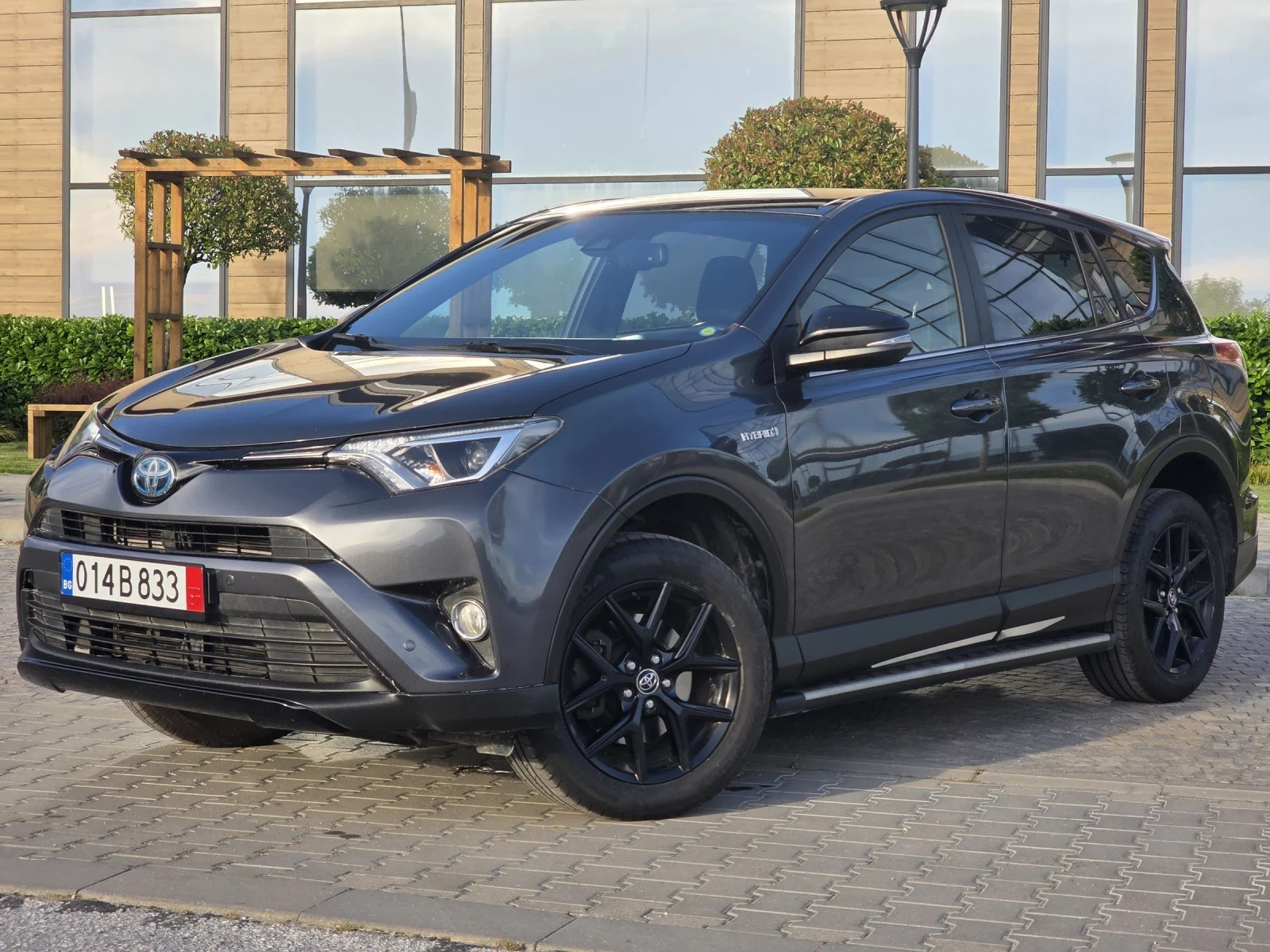 Toyota Rav4 2.5i HYBRID 197hp 149000km