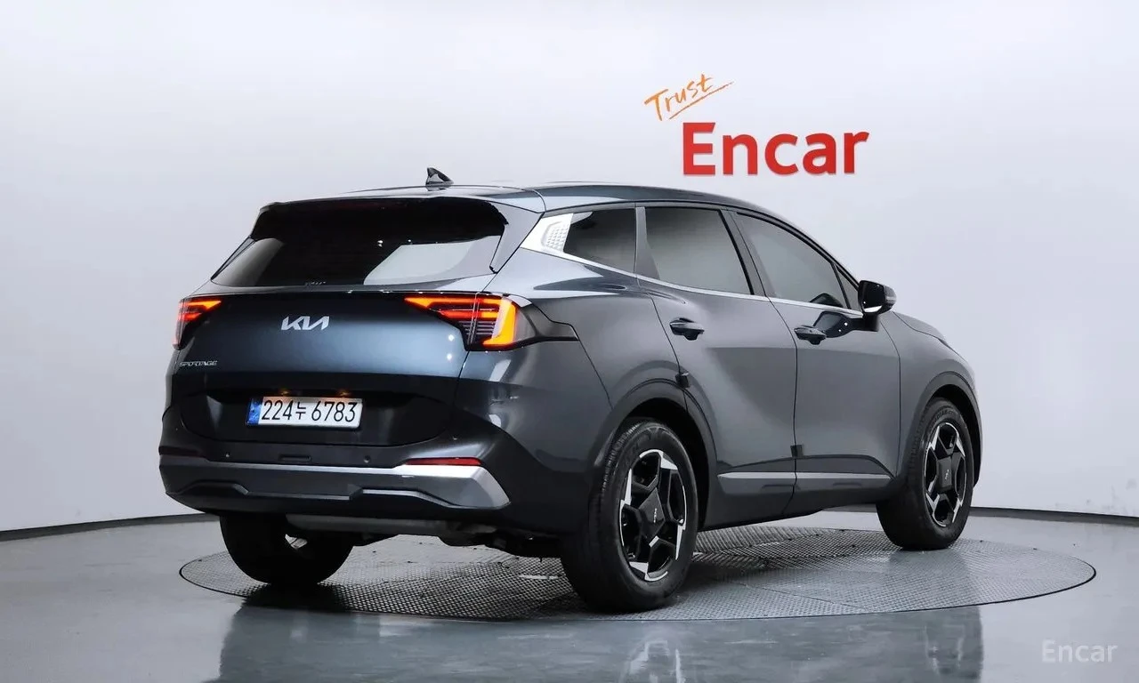 Kia Sportage 1.6T Prestige | ACC | Обдухване | Камера | 19500км, снимка 2 - Автомобили и джипове - 54929771