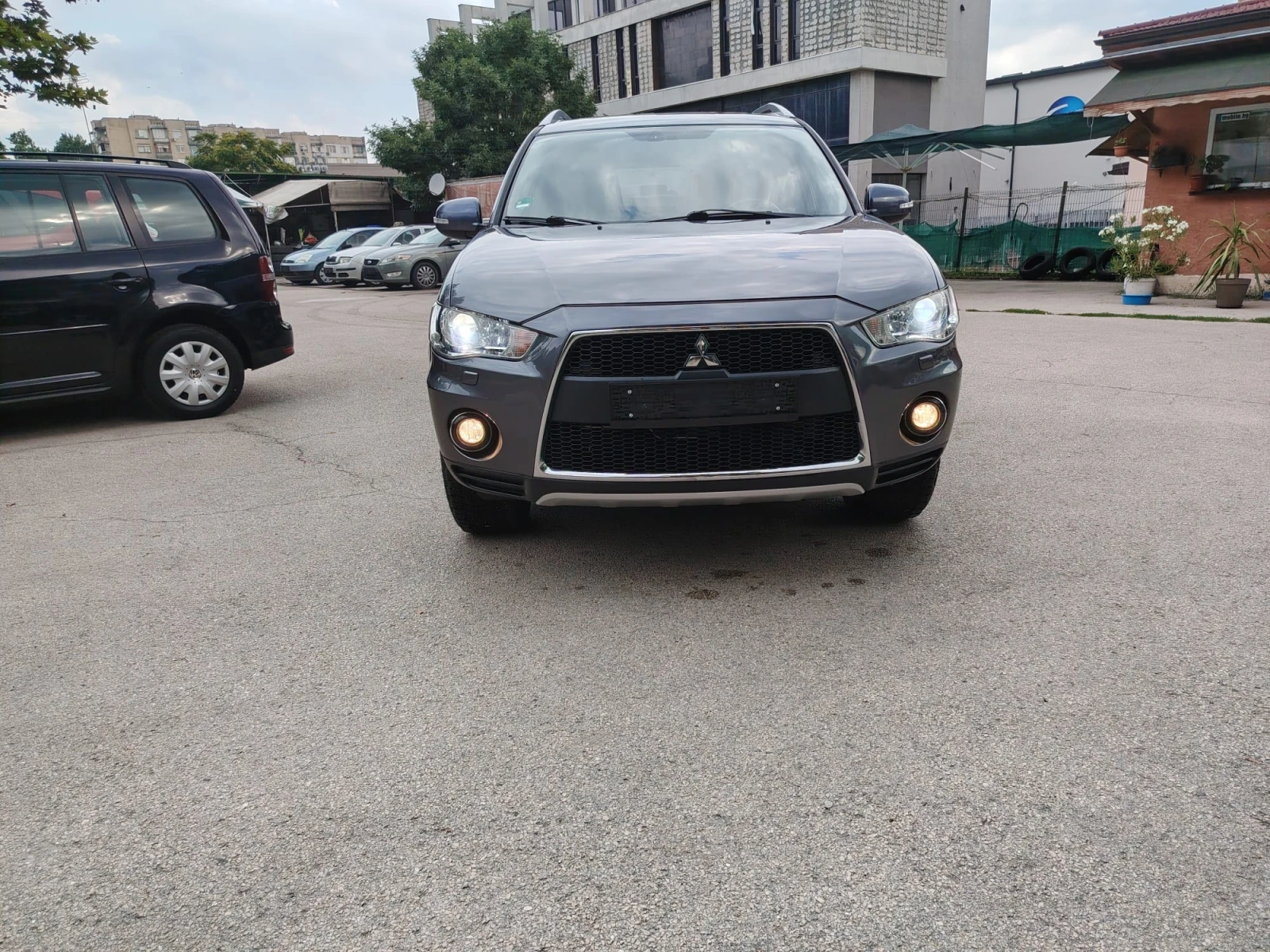 Mitsubishi Outlander 2.2 DID, снимка 5 - Автомобили и джипове - 55067062
