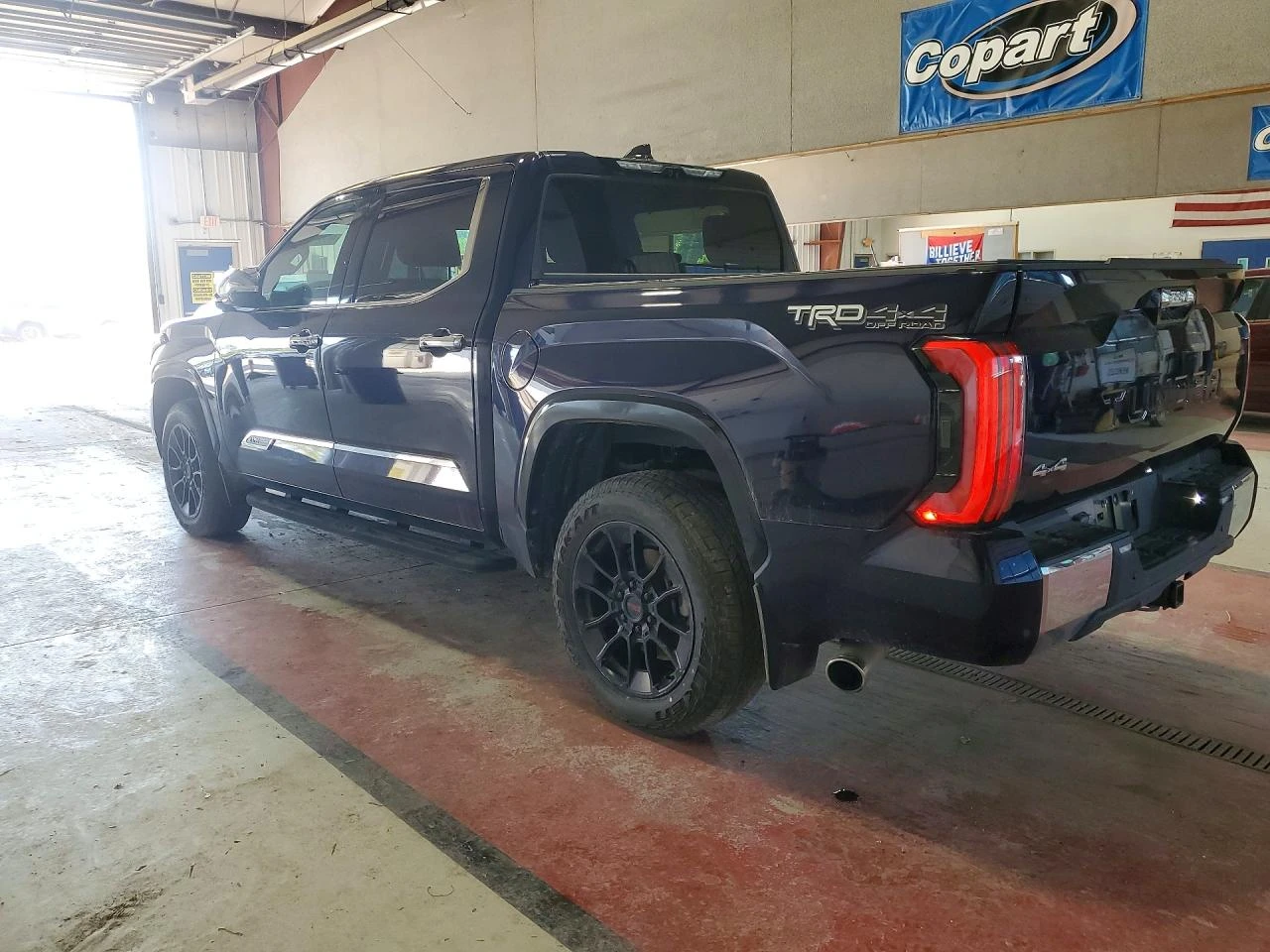 Toyota Tundra 3.4l 1794 Edition Hv, снимка 2 - Автомобили и джипове - 55322212