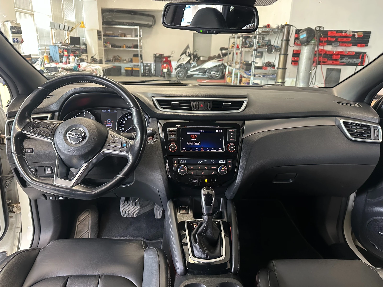 Nissan Qashqai TEKNA + , снимка 10 - Автомобили и джипове - 55802657