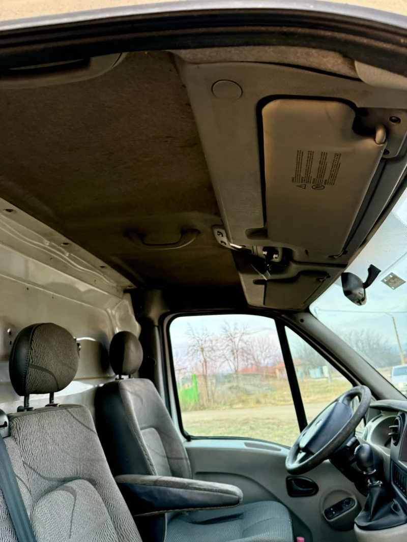 Renault Master 2.5DCI, снимка 8 - Бусове и автобуси - 48129618