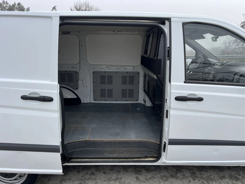 Mercedes-Benz Vito 111 CDI, снимка 6 - Бусове и автобуси - 49617409