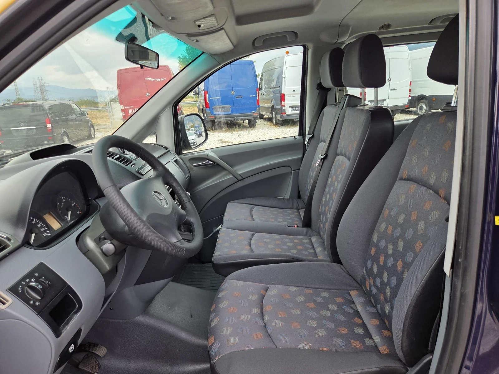 Mercedes-Benz Vito 111 CDI, 9 местно, Климатик, Дълга база - изображение 9