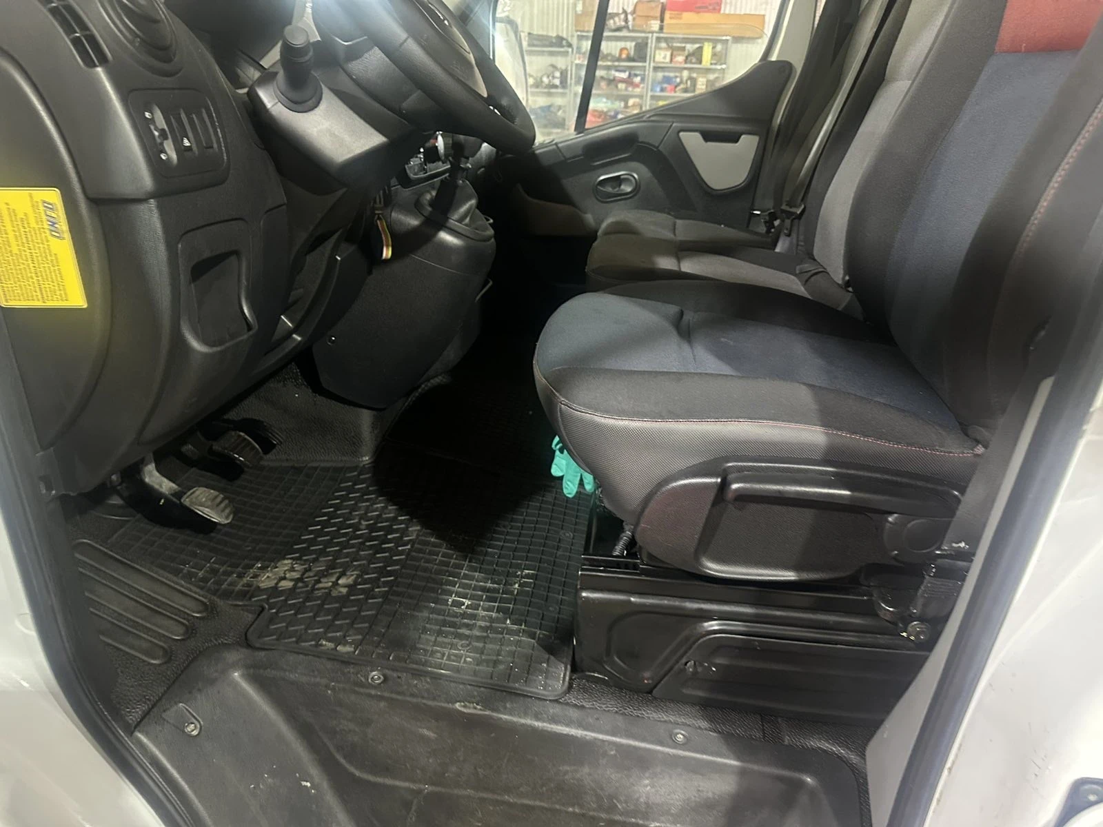 Renault Master 2.3 dCi Тристранен самосвал с кран 1200кг.на 2метр, снимка 11 - Бусове и автобуси - 54410301