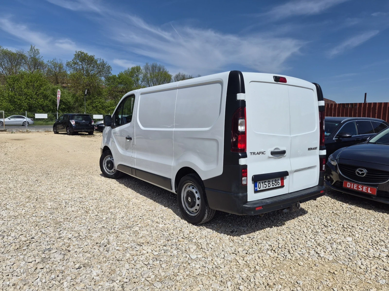 Renault Trafic 2.0 TDI EURO 6 120�.�. | Mobile.bg � ����������� 4