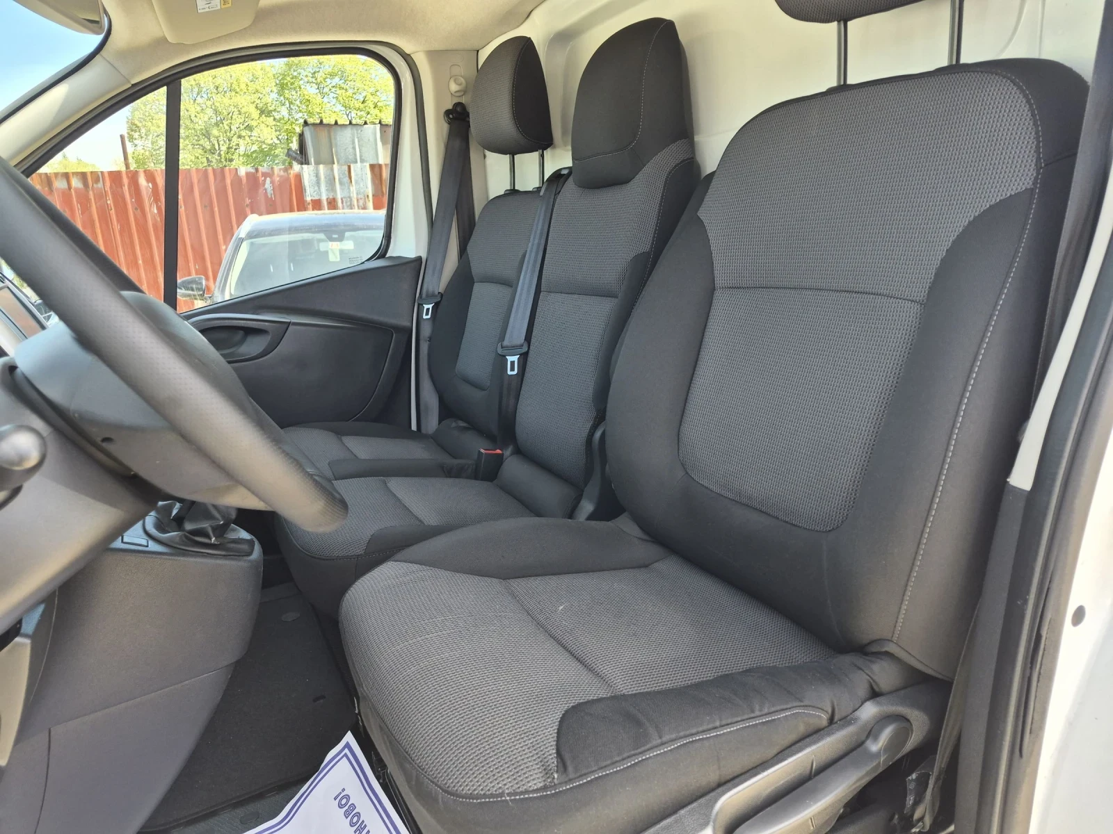 Renault Trafic 2.0 TDI EURO 6 120�.�. | Mobile.bg � ����������� 9