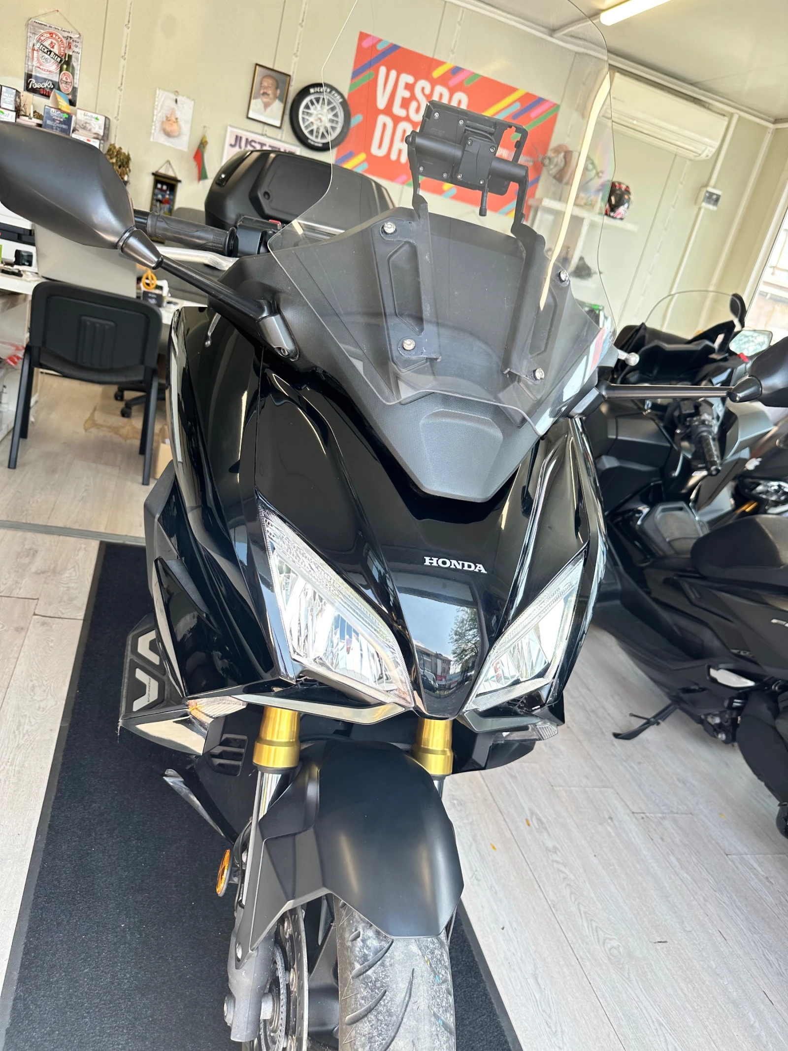 Honda Forza 750i 7262км.