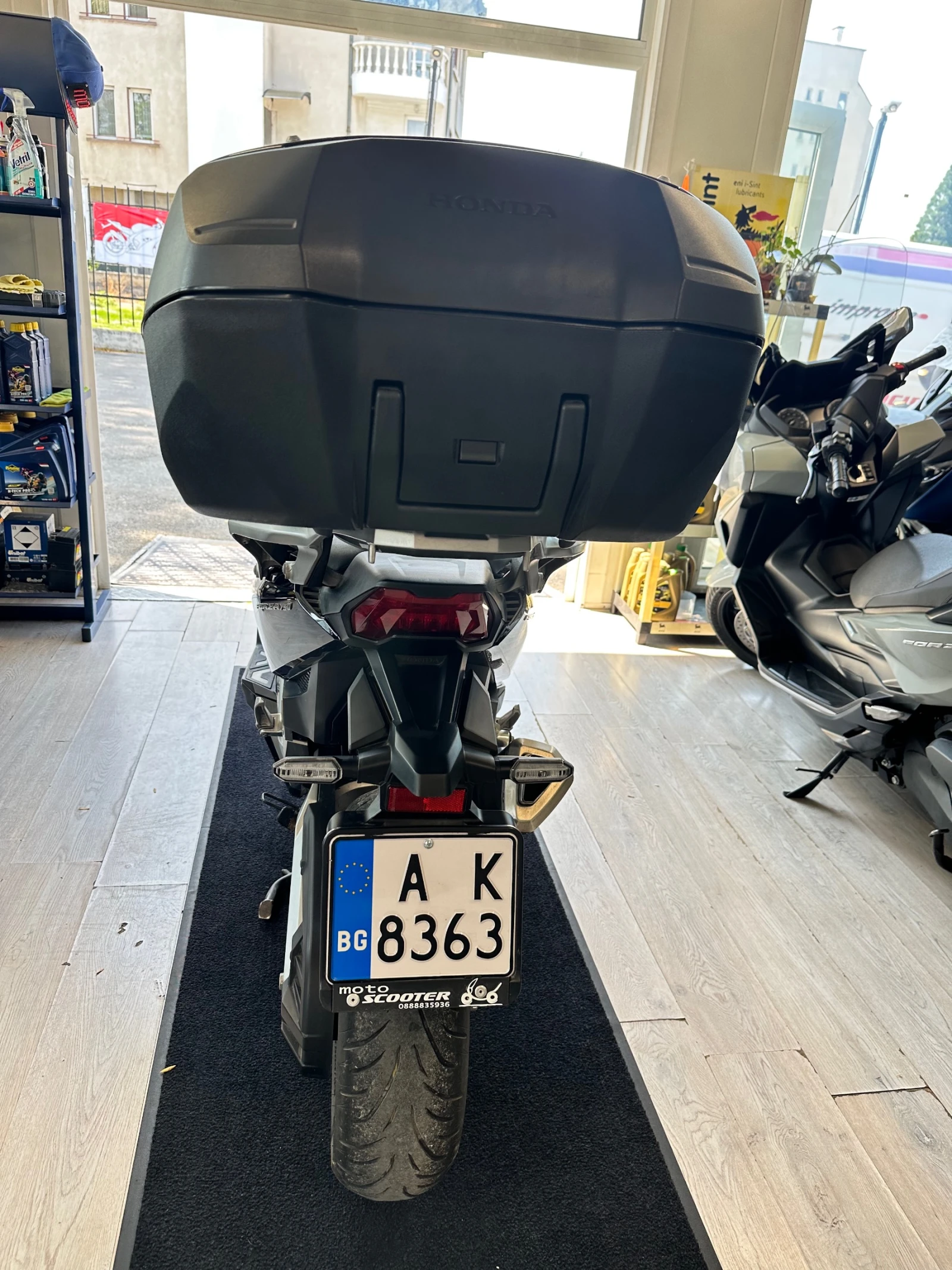Honda Forza 750i 7262км., снимка 15 - Мотоциклети и мототехника - 55434119