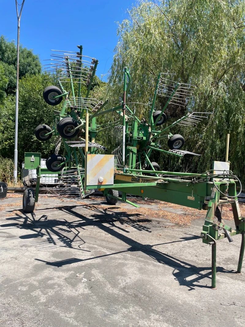 Сламопреса и сеносъбирач Paksan