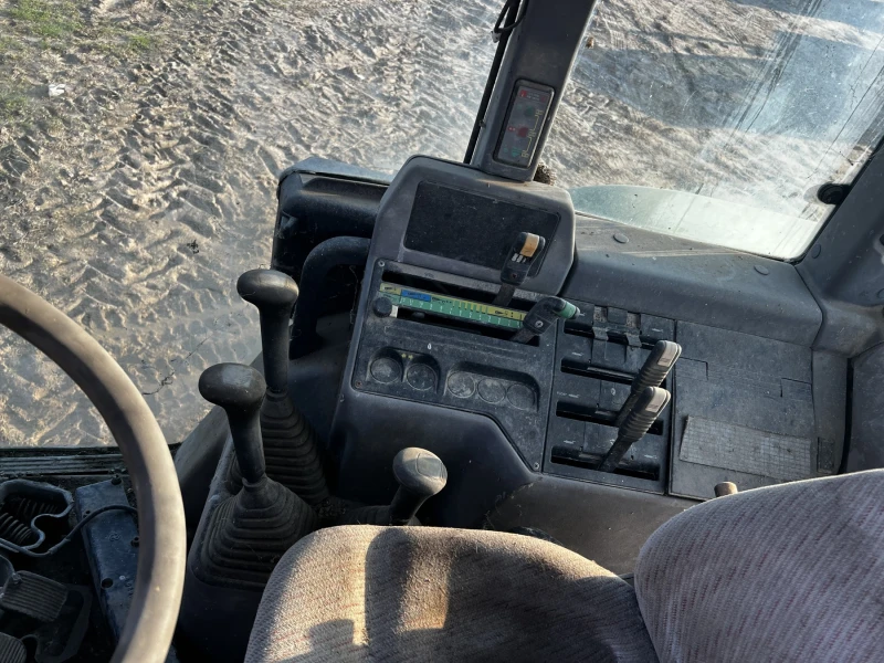 Трактор Hurlimann, снимка 10 - Селскостопанска техника - 53122904