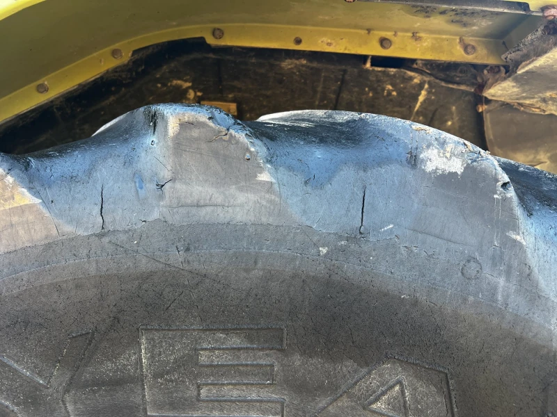 Трактор Hurlimann, снимка 16 - Селскостопанска техника - 53122904