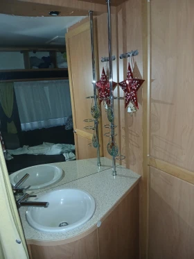 Каравана Burstner Amara 500 TS luxus, снимка 7