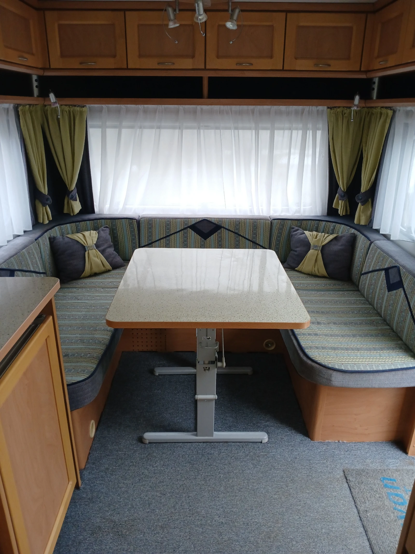 Каравана Burstner Amara 500 TS luxus, снимка 10 - Каравани и кемпери - 54173836