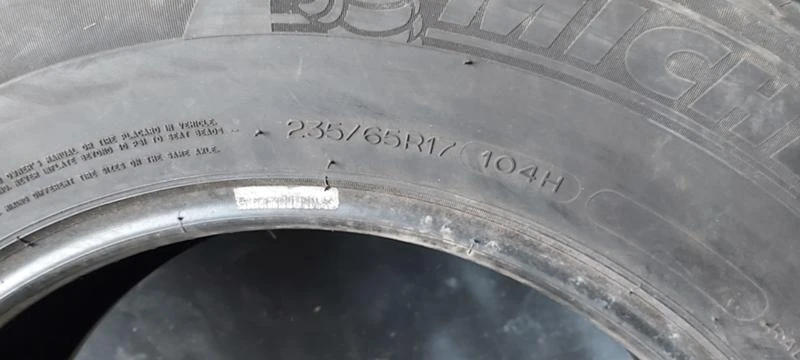 Гуми Зимни 235/65R17, снимка 7 - Гуми и джанти - 35125028