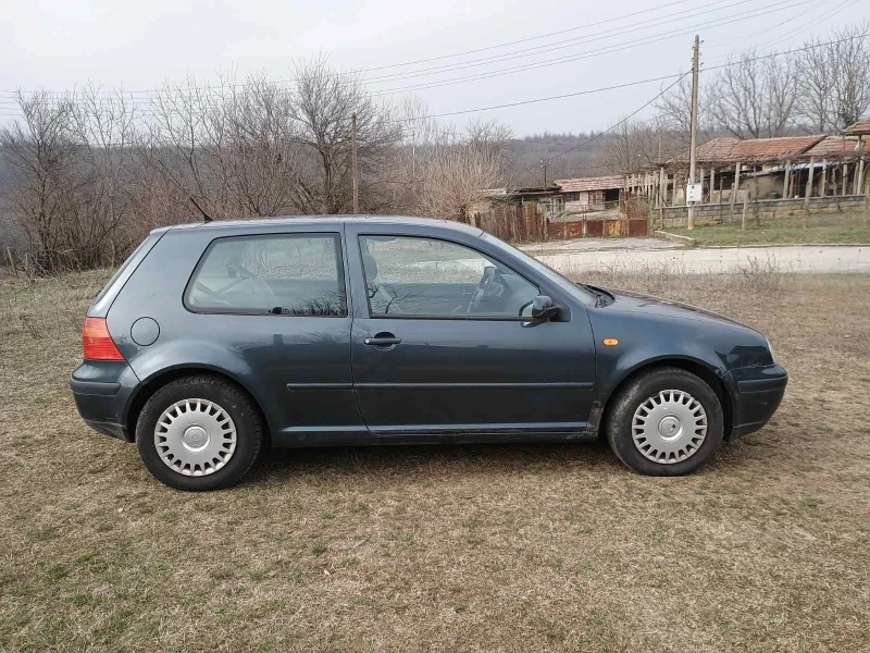 VW Golf, снимка 8 - Автомобили и джипове - 49137353