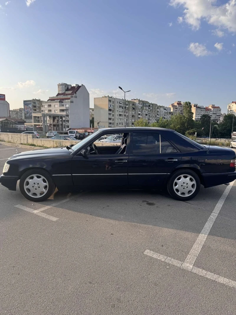 Mercedes-Benz 124 2.2 150 к.с., снимка 2 - Автомобили и джипове - 52429078