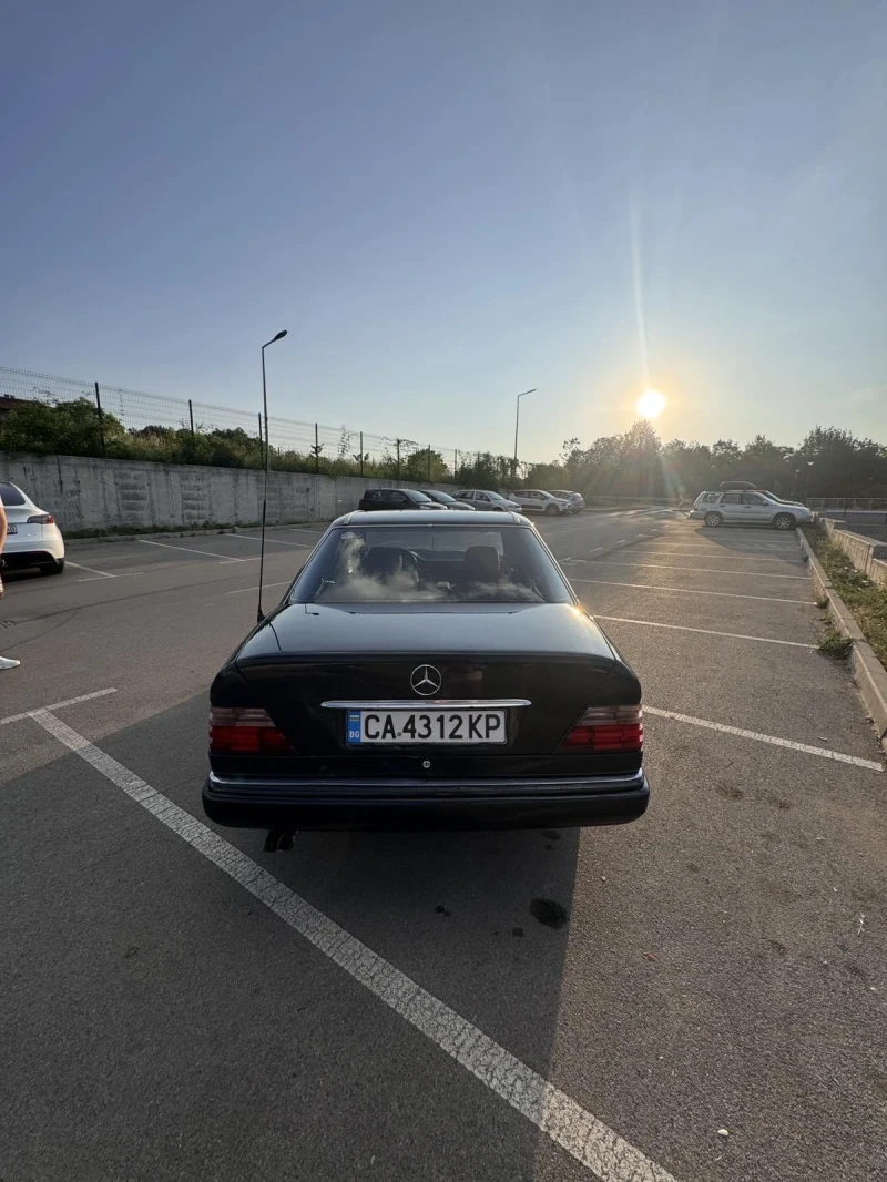 Mercedes-Benz 124 2.2 150 к.с., снимка 4 - Автомобили и джипове - 52429078