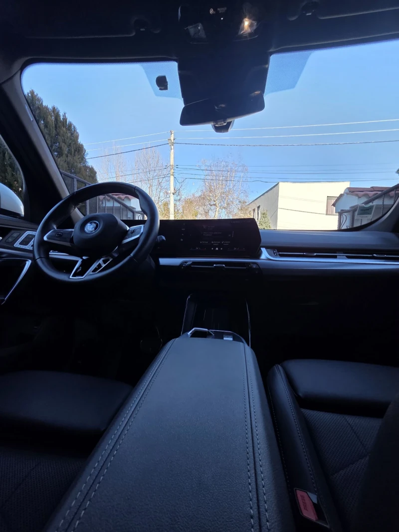 BMW iX1 M* xDrive30* Laser* HeadUp* Memory* Panorama* , снимка 9 - Автомобили и джипове - 52928340